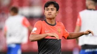 「サッカーを始めて初めてのケガ」久保建英がインタビューにスペイン語で応対「今はファンの気持ちが分かる」