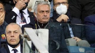 どこで食事を!? 退席処分で出禁のモウリーニョ監督がユーモアたっぷりの写真を披露