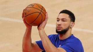 シクサーズのベン・シモンズがチームの施設でワークアウトを継続中も復帰時期は未定