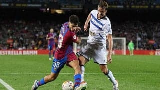 バルセロナ、セルジ暫定体制の初陣はホームでドロー…アグエロ＆ピケが負傷交代《ラ・リーガ》