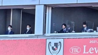 元日本代表・内田篤人氏がルヴァン決勝のピッチでカメラマンにお金を要求！ 気になる「理由と金額」