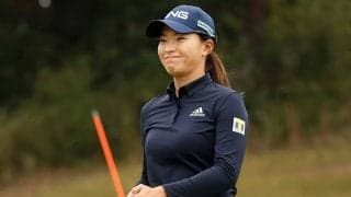 渋野日向子が今季2勝目！　またもペ・ソンウとのPO制す…一時2打差も鮮烈イーグル締め