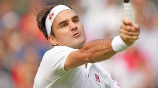 フェデラーがにっこり笑顔の散歩写真をSNSで公開「日曜日の散歩、秋の雰囲気」と綴る