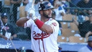 【MLB】プホルスも思わず笑顔　サヨナラ後大熱狂の“儀式”にファン驚愕「この祝い方大好き」