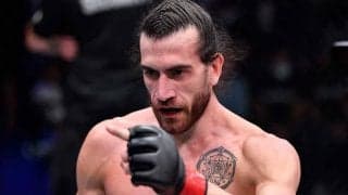 強烈後ろ回し蹴りで戦意喪失　立っていられないTKOシーンが41万再生「タイミング完璧」