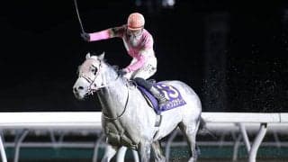 【門別・道営記念結果】8歳馬クインズサターンが抜け出して史上5頭目の連覇達成！