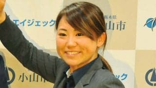 “ナックル姫”の魔球は「すごい変化」「落ち方エグい」　捕球も難しい驚愕動画