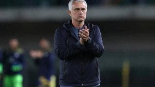 ECLで苦戦のローマ…モウリーニョ監督は再び審判への不満爆発　「またしてもあるべきPKを奪われた」