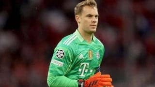 「センターバックか！」バイエルンGKノイアー、ボックス外でのスライディングタックルに驚きの声「クリーンなタックル」