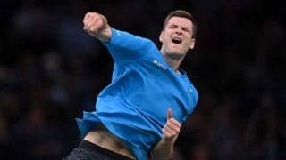 ジョコビッチ、反省もベスト4進出。フルカチュが最終戦出場決定［ATP1000 パリ］