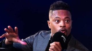 「ニンニクの味がする」ダービー前にオールド・トラッフォードの秘密を暴露!? ユナイテッドOBが芝を味見「みんな信じないだろうね」