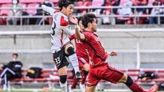 浦和レッズ、カシマで完敗(1)負け試合のピッチ上で繰り返した「試行錯誤の90分」