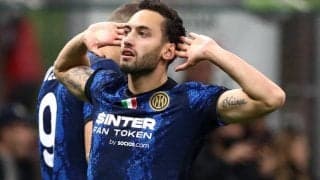 「メンタルすごい」“禁断の移籍”後初のミラノ・ダービーをチャルハノールが盛り上げる！ゴールパフォーマンスは味方が阻止