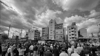 GIVE JEANS A CHANCE 「履かなくなったジーンズに再度チャンスを与えよう」