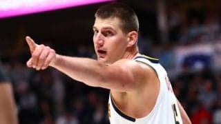 突き飛ばし行為で退場のヨキッチに1試合の出場停止処分…モリスには罰金5万ドル