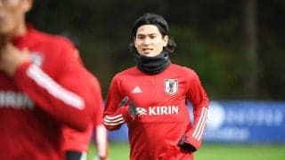 ワールドカップ最終予選ベトナム戦直前！サッカー日本代表・南野拓実「30時間機内閉じ込め」でも不安なし！「1トップの周りにチャンスある」の絶対的信頼