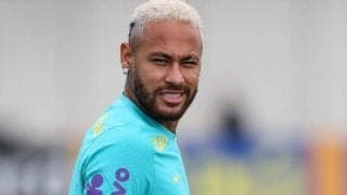 ネイマールが金髪にイメチェン！ 側頭部には大人気アメコミヒーローのロゴが浮かび上がる