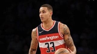 逆転のクラッチスリーを決めたクーズマ「このチームは根性の固まりだ」