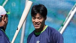 MVP発表で結成された“ヤクルト新喜劇”　お決まりズッコケが「あんな綺麗に集団で…」