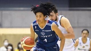 横浜のジェイコブス晶がデビュー…Bリーグ最年少出場記録を17歳7カ月に更新