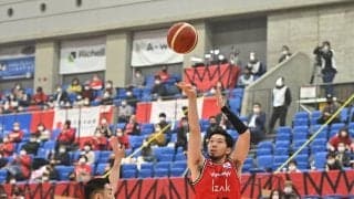 横浜の17歳ジェイコブス晶が最年少プロデビュー、富山が劇的勝利でリーグ戦3連勝／B1第8節