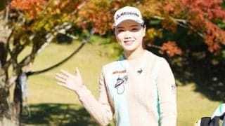 23歳セキが黙々スイング　黒スカート姿の“美ショット映像”に注目「力強い」「加油」
