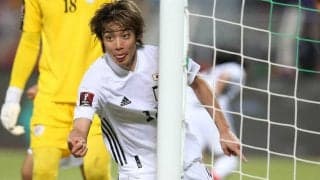 「悔しい気持ち」2戦連発の伊東純也は満足せず、右SB山根視来との連携は「タイミングが全然合っていなかった」