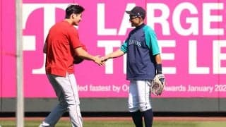 【MLB】大谷翔平のMVP獲得にチーム公式SNSも日本語で祝福　イチローとの握手シーンも