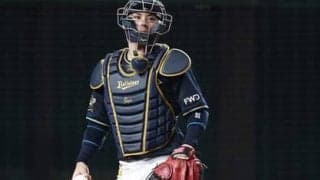 山本由伸の女房役・若月健矢が語る何よりもすごいと思うのは「イニング間、ベンチ裏で…」