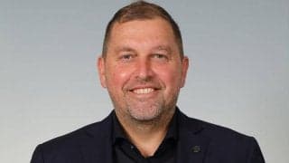 山形がピーター・クラモフスキー監督の続投発表　「特別な章を築けるよう前進」