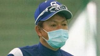 グラウンドで存在感放つ「素晴らしい椅子」　中日・立浪監督の“足元”にファン注目