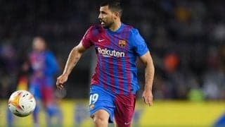 不整脈のアグエロに引退報道…チャビ否定も