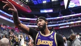 最終Qに逆転したレイカーズが連敗ストップ…サンズは連勝を「12」に／NBA