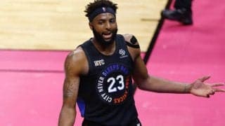 ニックスのミッチェル・ロビンソンが脳震盪プロトコル入り…無期限離脱へ