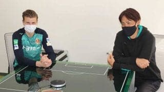 GKに必要な素養は「多少のクレイジーさ」　楢崎正剛とランゲラックが語る“守護神論”