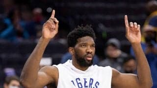 直近8試合で6敗と不振のシクサーズに朗報、大黒柱エンビードがチーム施設で練習再開