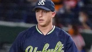 【日本S】燕・高津監督とマクガフが交わした熱いハグ　守護神の絆にファン感動「涙腺崩壊」