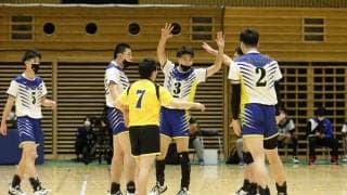 サントリーのホームゲームで駿台学園高vs.東亜学園高のエキシビションマッチ開催