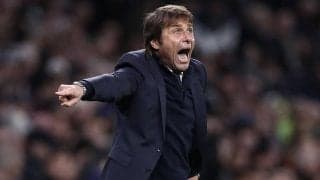 “闘将”コンテ、練習で選手よりも熱いスライディングタックルを披露！自ら戦う姿勢を示す