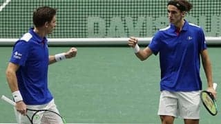 フランス、デ杯初戦で逆転勝利