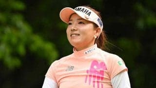 有村智恵、お洒落な私服姿で撮った“34歳バースデー写真”に反響「外ハネ可愛いです」