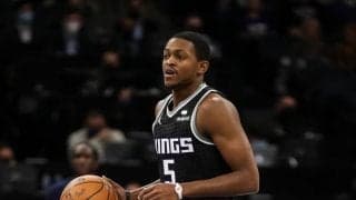 キングスが3度の延長の末にレイカーズを撃破！ 「僕らは走り続けたかった」とフォックス