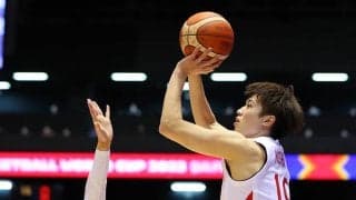 A代表デビュー戦で攻防に奮闘した西田優大「明日に向けてステップアップしていきたい」