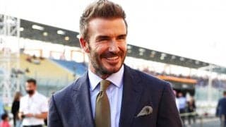 「ゴージャスな写真」ヴィンテージ風の愛車にまたがるベッカムにファン歓喜「世界の王様」