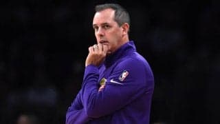 レイカーズを率いるフランク・ボーゲルHCに解雇の可能性…有名記者が報道
