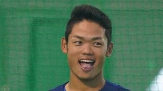 「この笑顔を守りたい」　中日根尾の無邪気なピース姿が「可愛くて可愛くて」