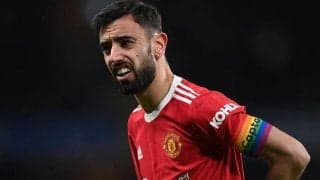 「彼は仕事をしただけなのに」ゴールに感情爆発のB・フェルナンデスが警備員に思わず手を出す