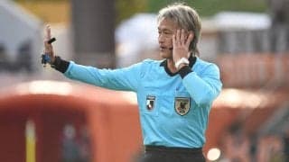 Jリーグで500試合以上主審を務めた村上伸次審判員が今季限りで勇退、ラストマッチに「全力で愚直にレフェリングします」