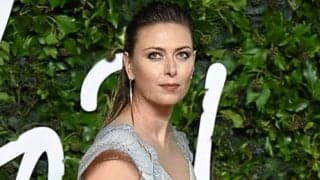  シャラポワ 特別なドレスを披露 