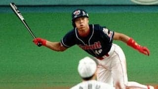 ルーキー岩村明憲に「ユニフォームを脱げ」。ヤクルト二軍監督の八重樫幸雄が告げた理由